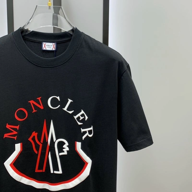 Cozy Moncler T-Shirts 141468