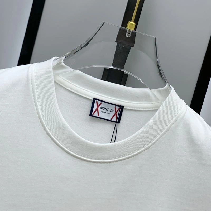 Moncler T-Shirts ComfortFit 141473