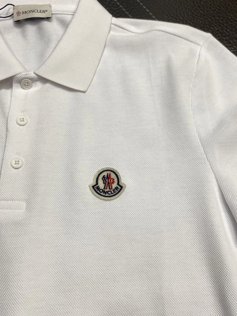 Effortless Moncler T-Shirts 141463