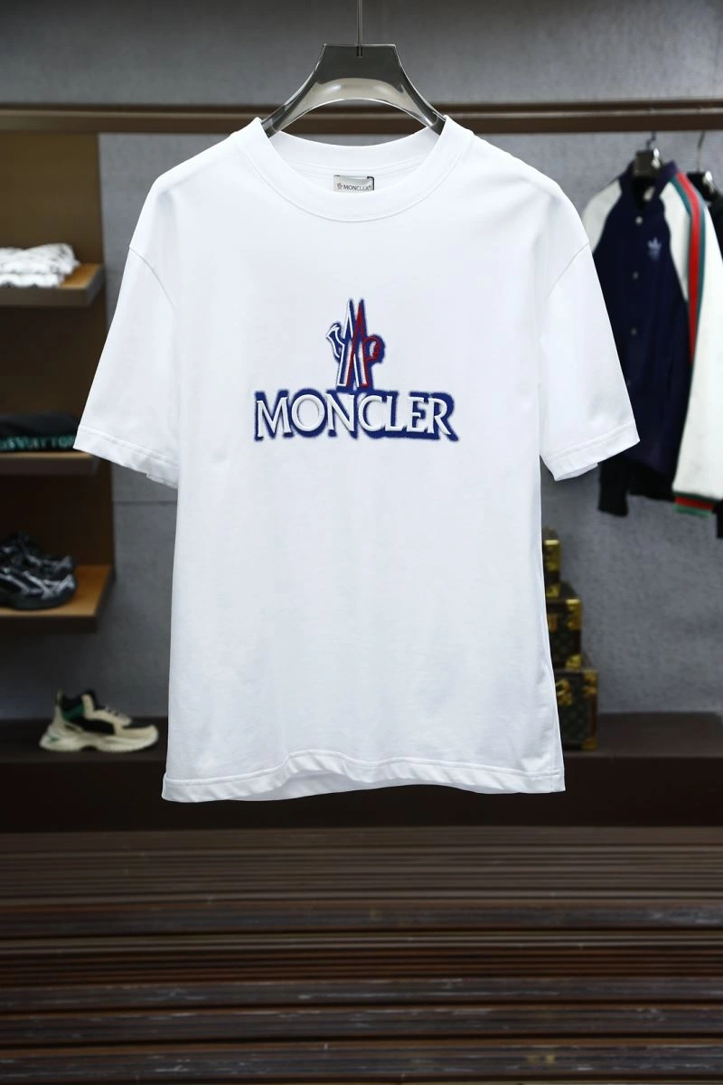 Moncler T-Shirts Supportive 141452
