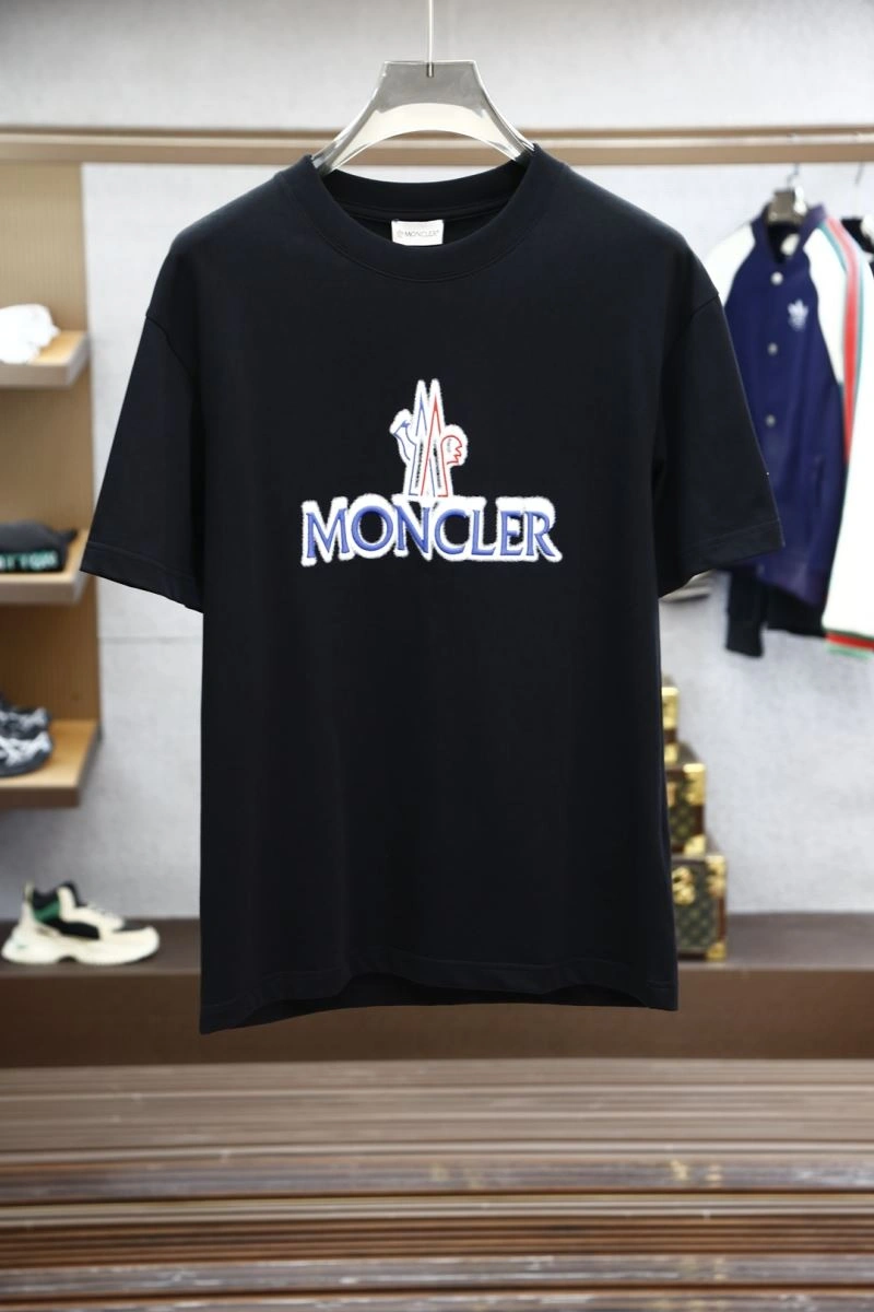 Moncler T-Shirts Supportive 141452