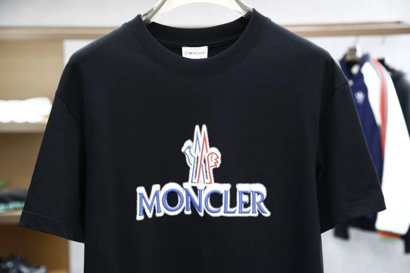Moncler T-Shirts Supportive 141452