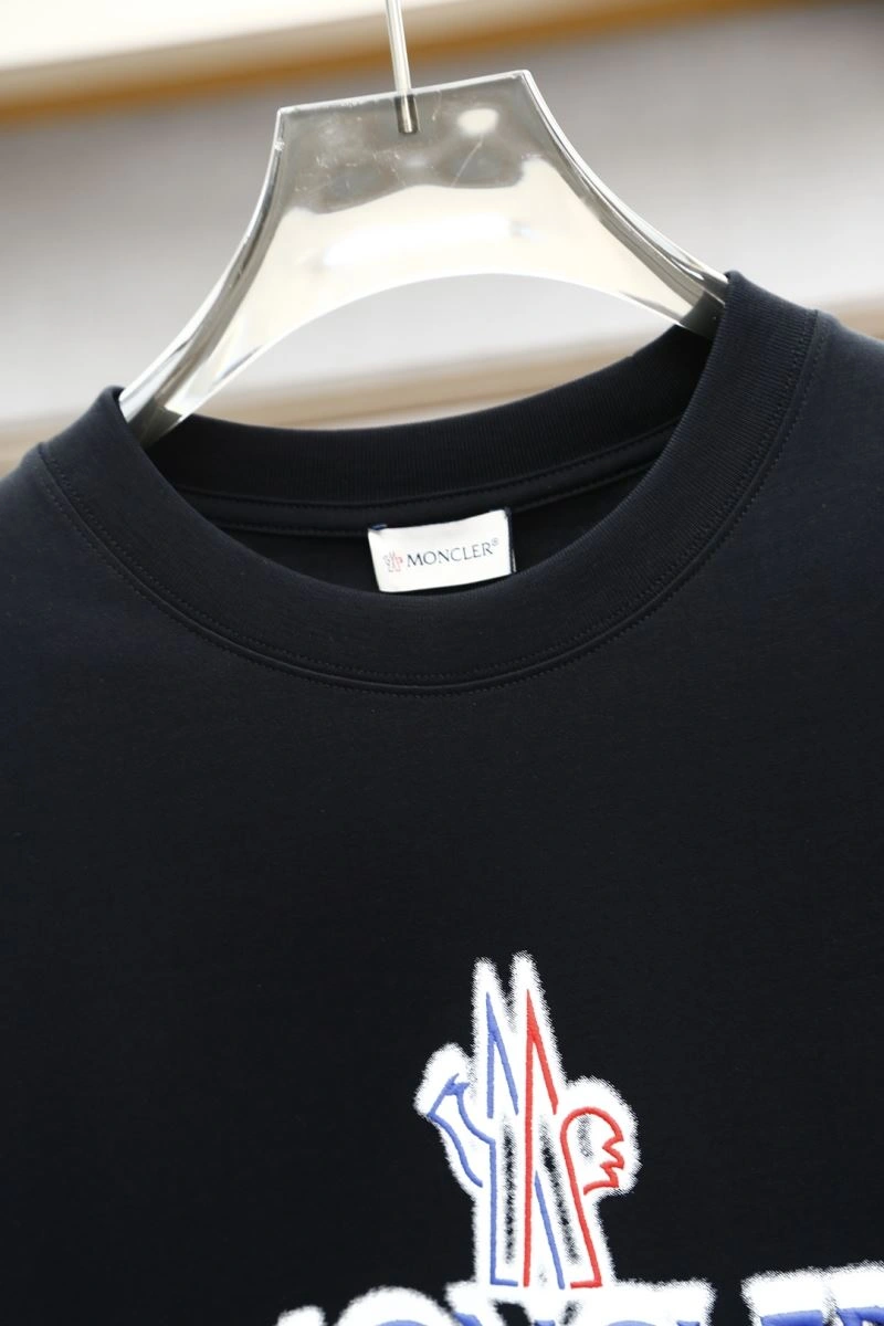 Moncler T-Shirts Supportive 141452