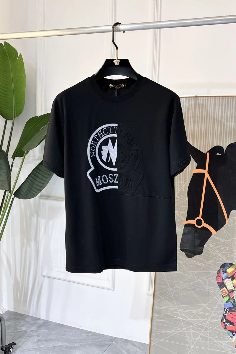 Moncler T-Shirts FashionForward 141458