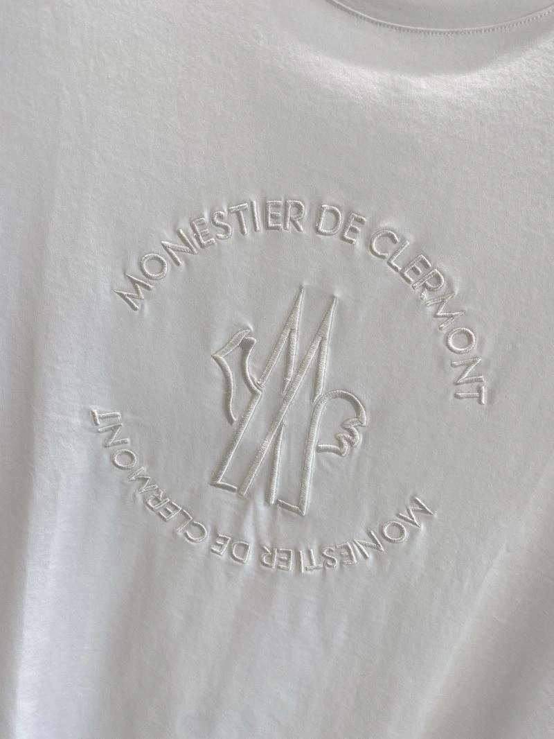 Moncler T-Shirts ComfortFit 141442
