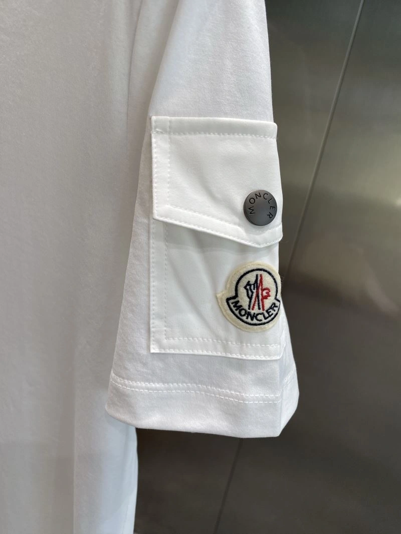 Moncler T-Shirts ComfortFit 141442