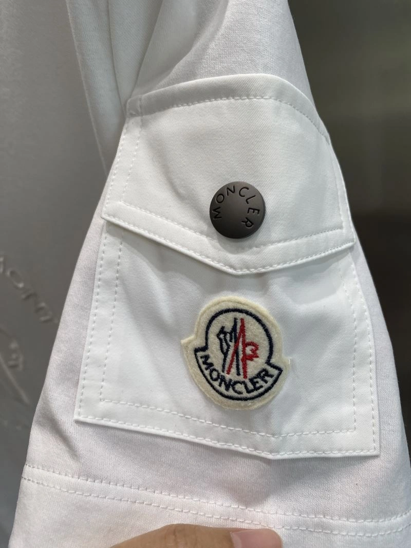 Moncler T-Shirts ComfortFit 141442
