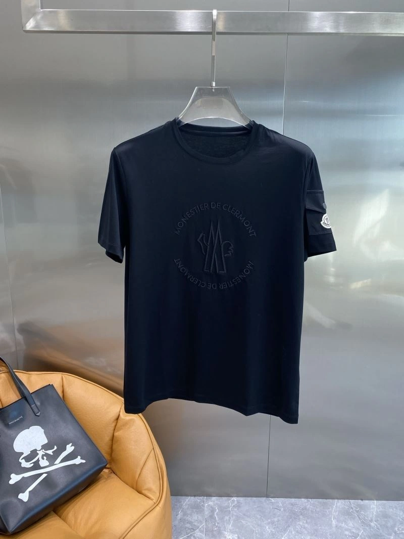 Classic Moncler T-Shirts 141447