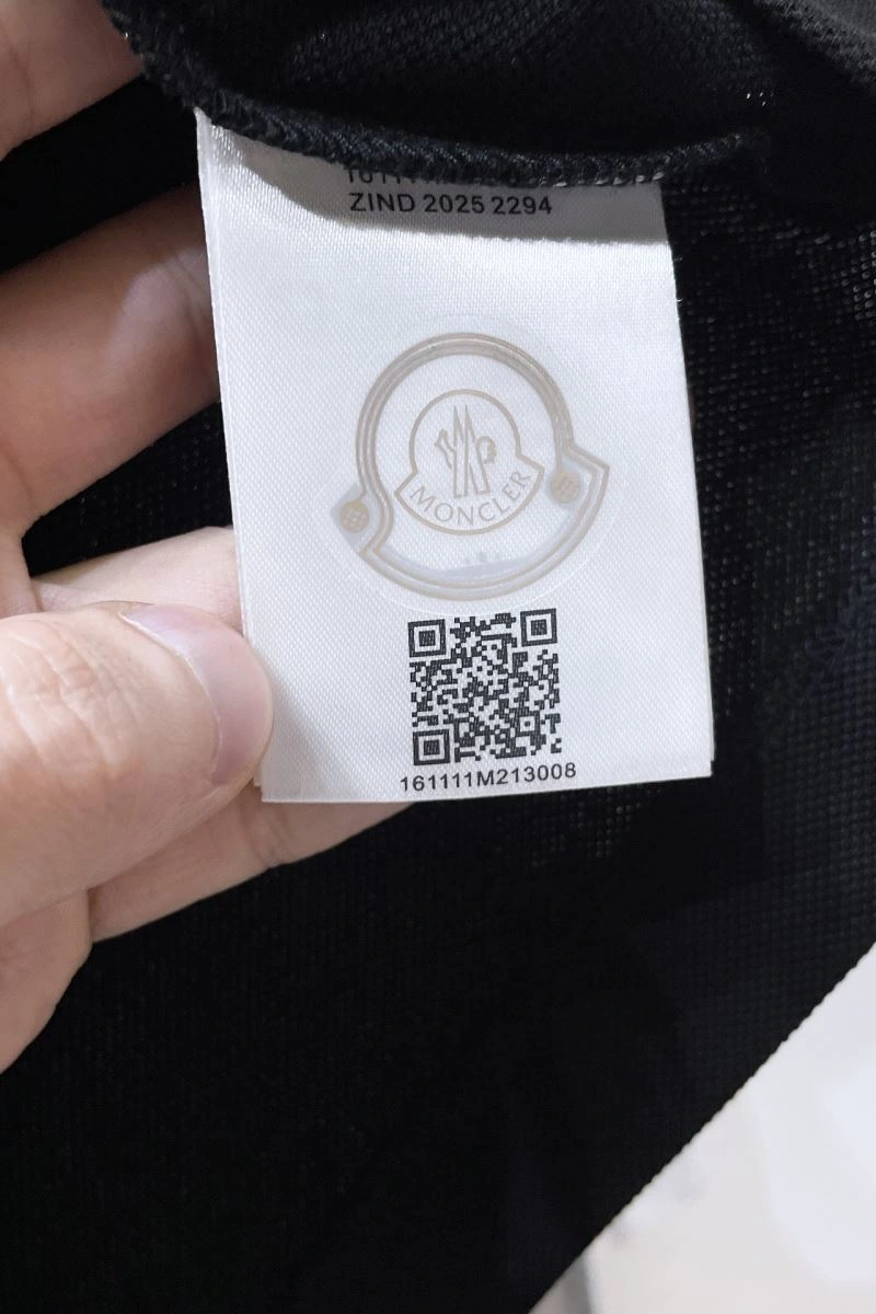 Moncler T-Shirts Sporty 141460