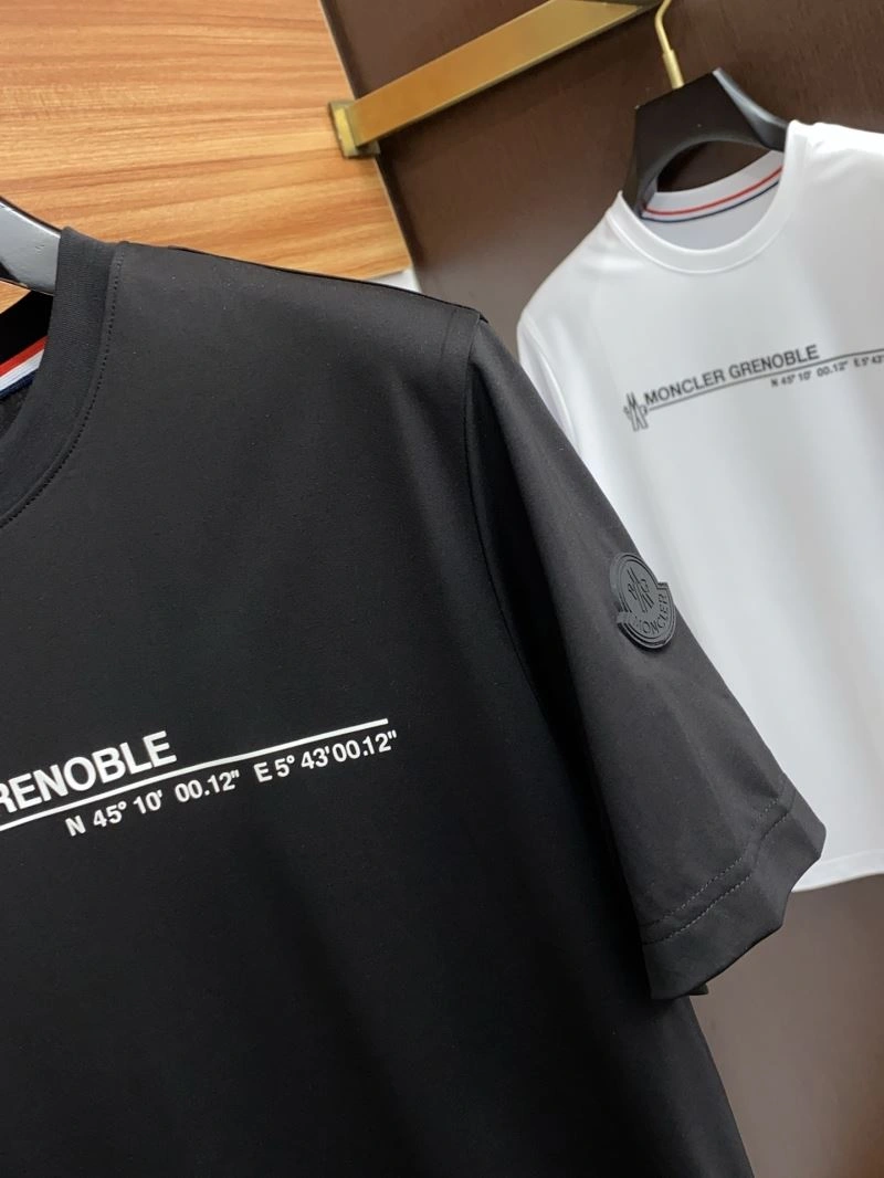 Moncler T-Shirts Youthful 141428