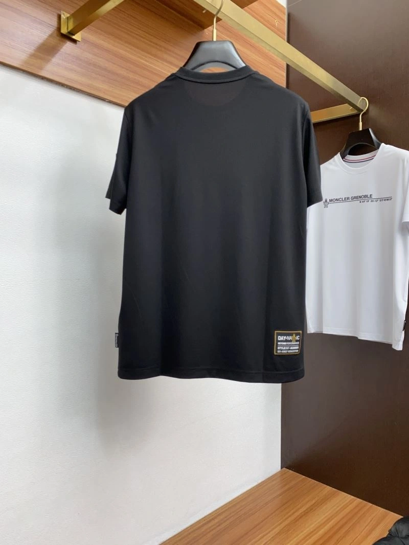 Moncler T-Shirts Youthful 141428