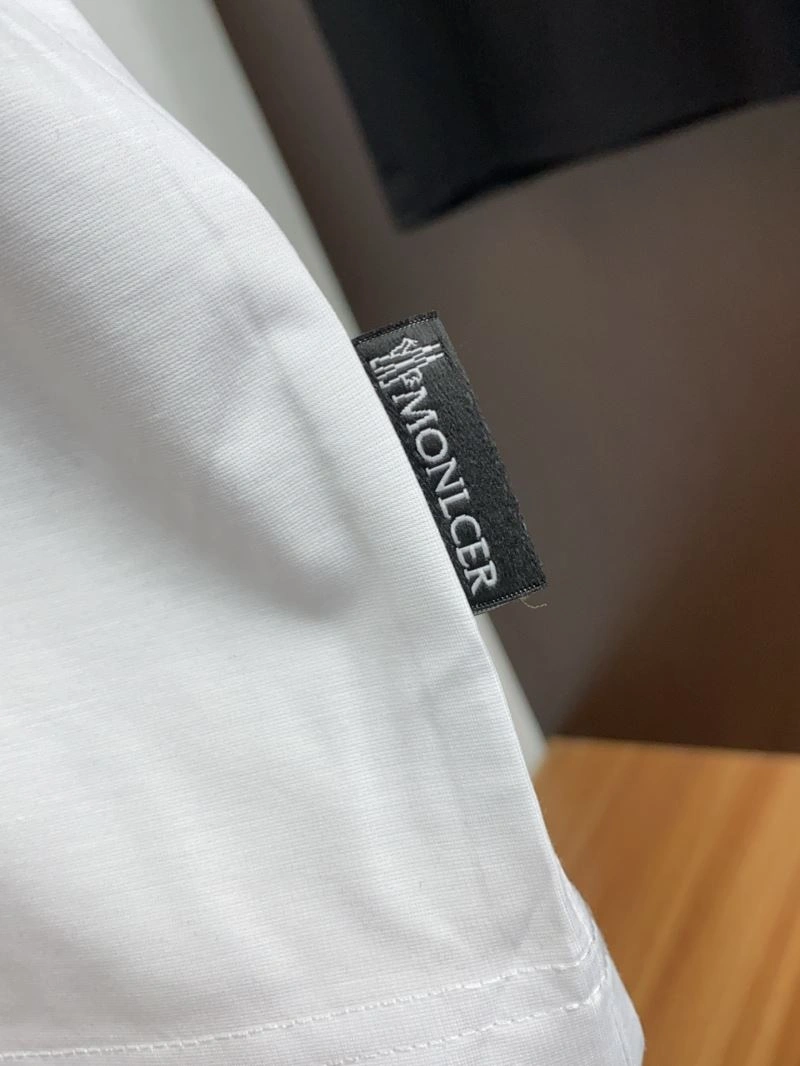 Stylish Moncler T-Shirts 141427
