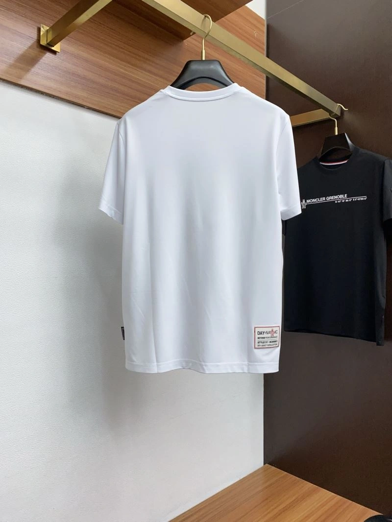 Stylish Moncler T-Shirts 141427