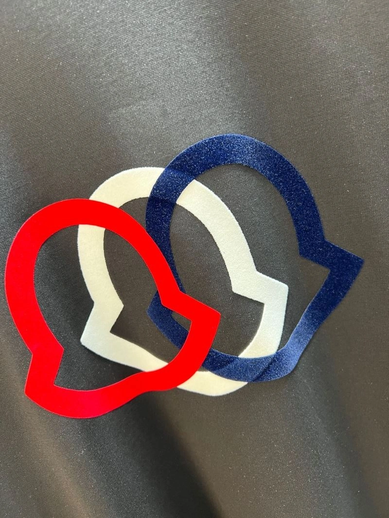 Moncler T-Shirts Neat 141431