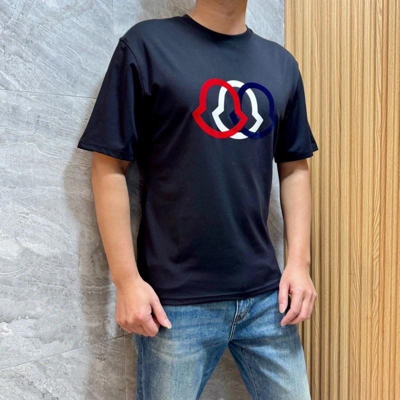 Moncler T-Shirts Neat 141431