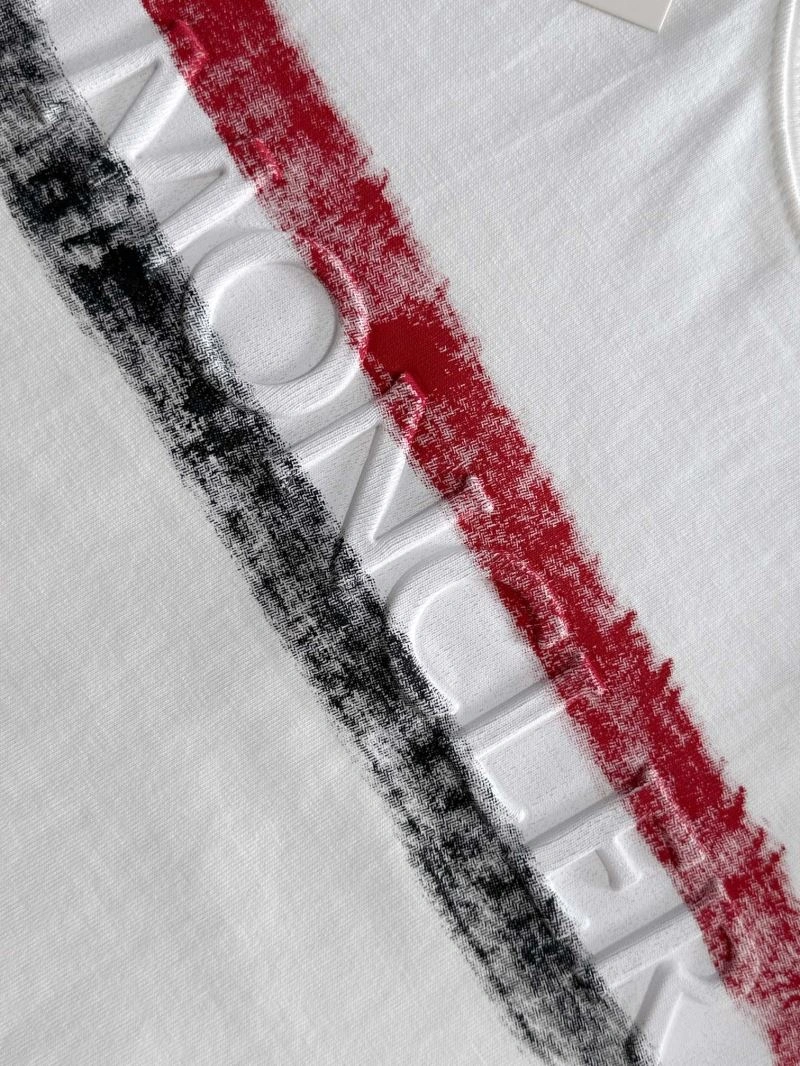 Moncler T-Shirts Comfortable 141421
