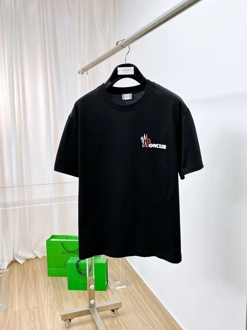 Chic Moncler T-Shirts 141413