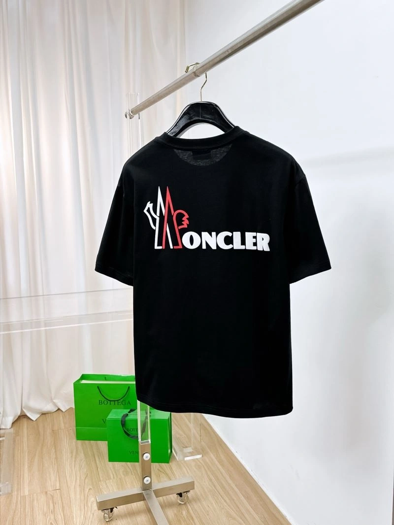 Chic Moncler T-Shirts 141413