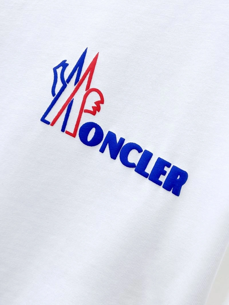 Effortless Moncler T-Shirts 141411