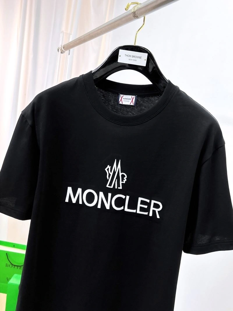 Moncler T-Shirts Contemporary 141410