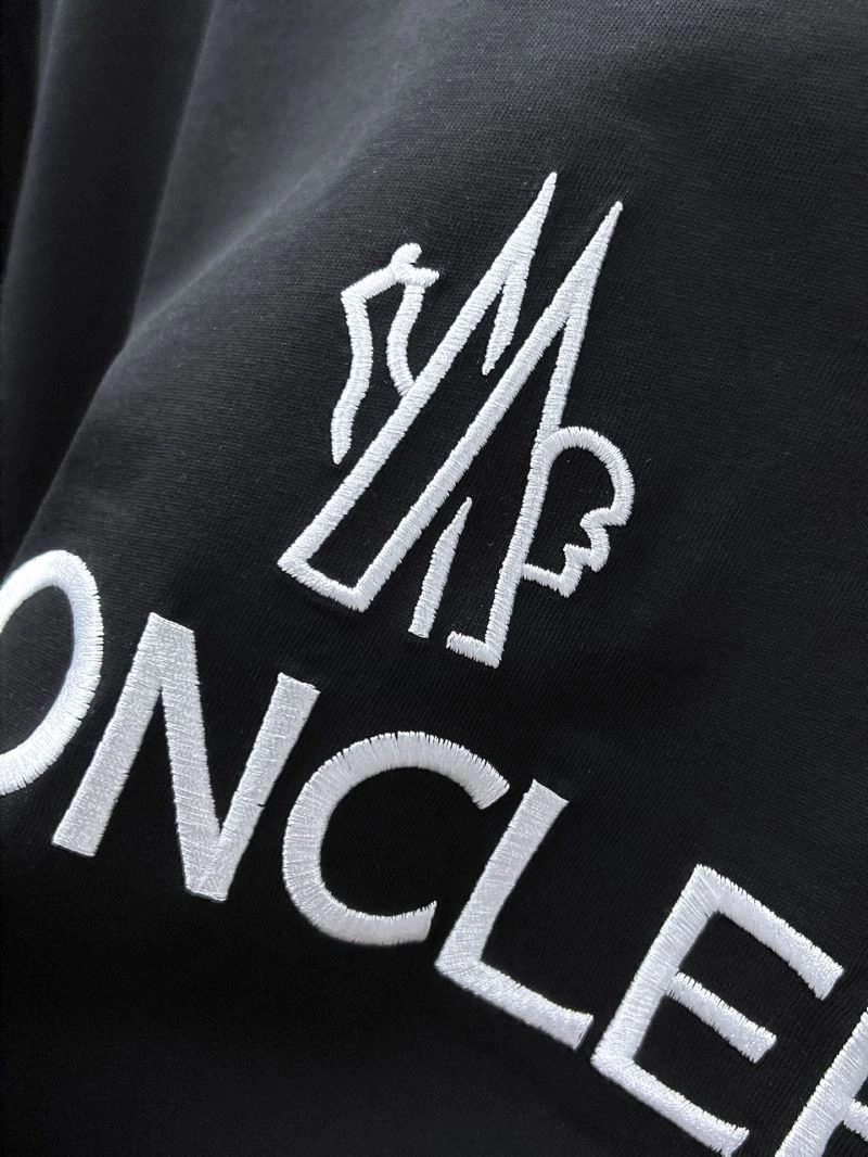 Moncler T-Shirts Contemporary 141410