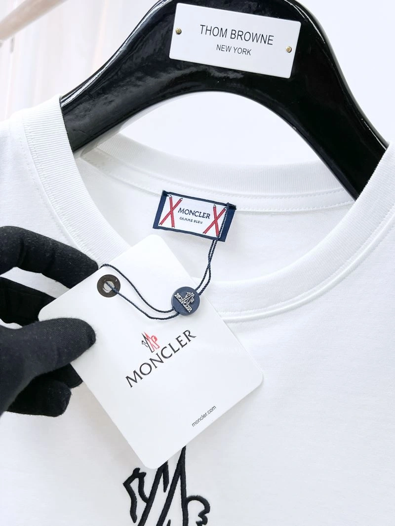 Moncler T-Shirts WellDesigned 141418