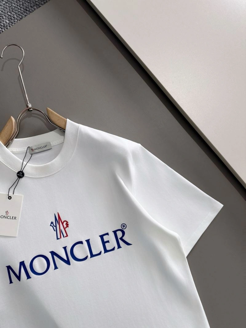 Moncler T-Shirts EyeCatching 141405