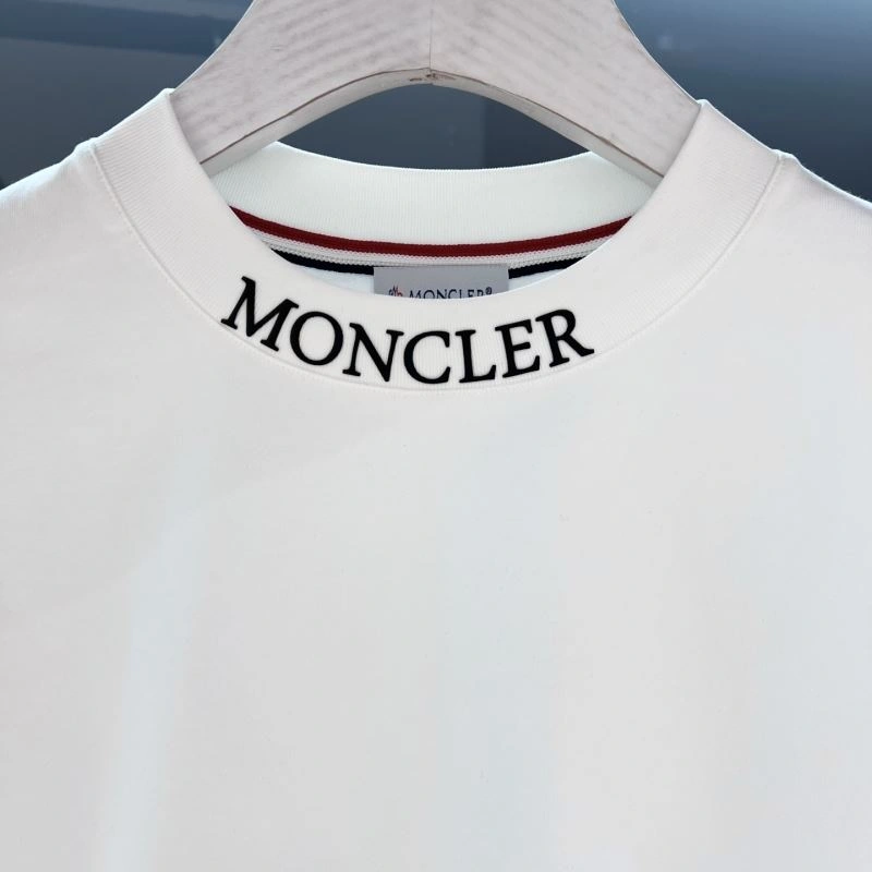 AllSeason Moncler T-Shirts 141393