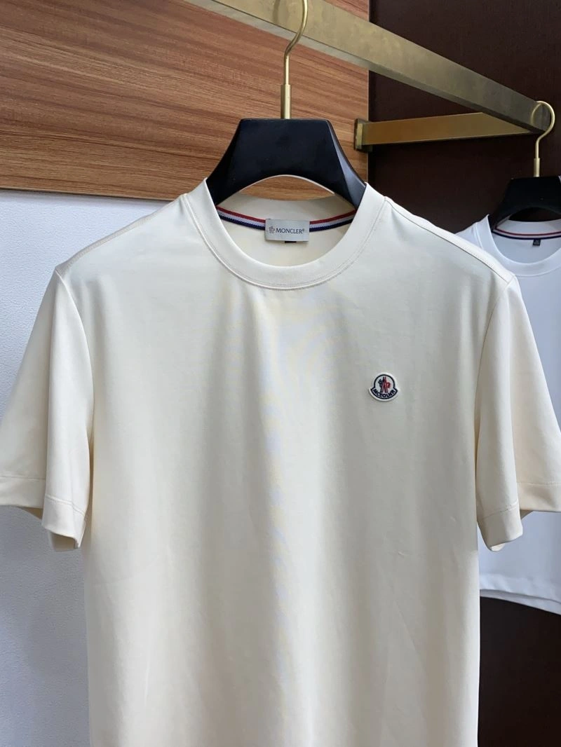Versatile Moncler T-Shirts 141394