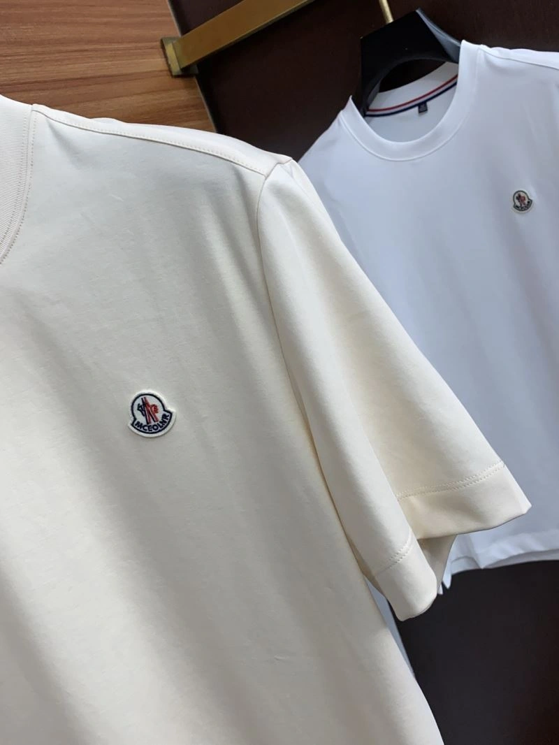 Versatile Moncler T-Shirts 141394