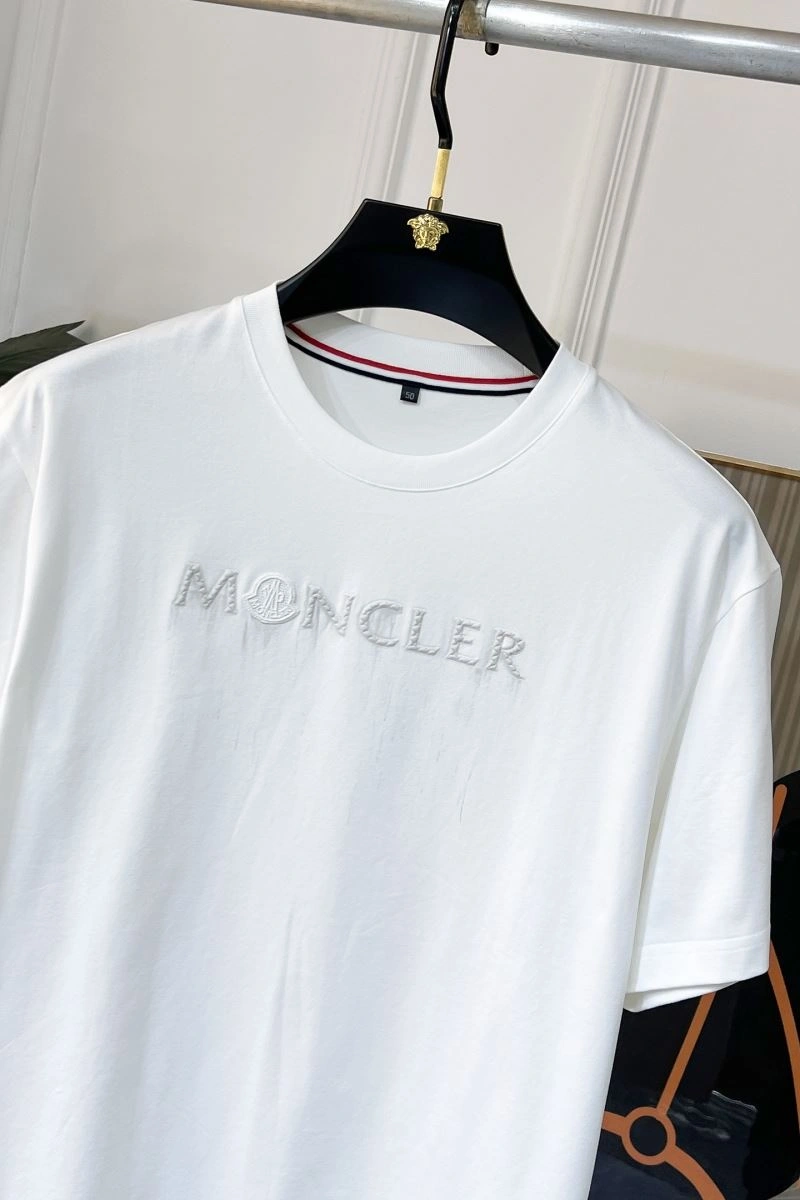 Moncler T-Shirts Youthful 141389