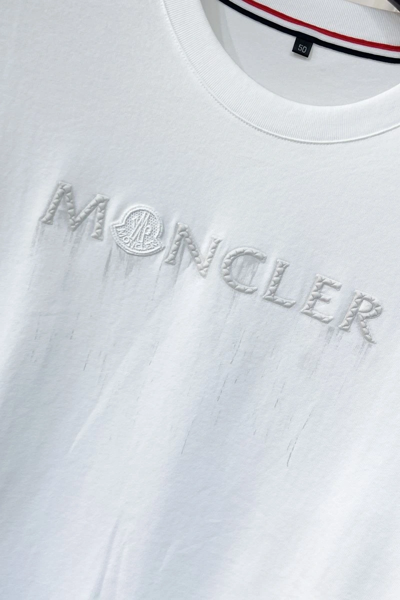 Moncler T-Shirts Youthful 141389