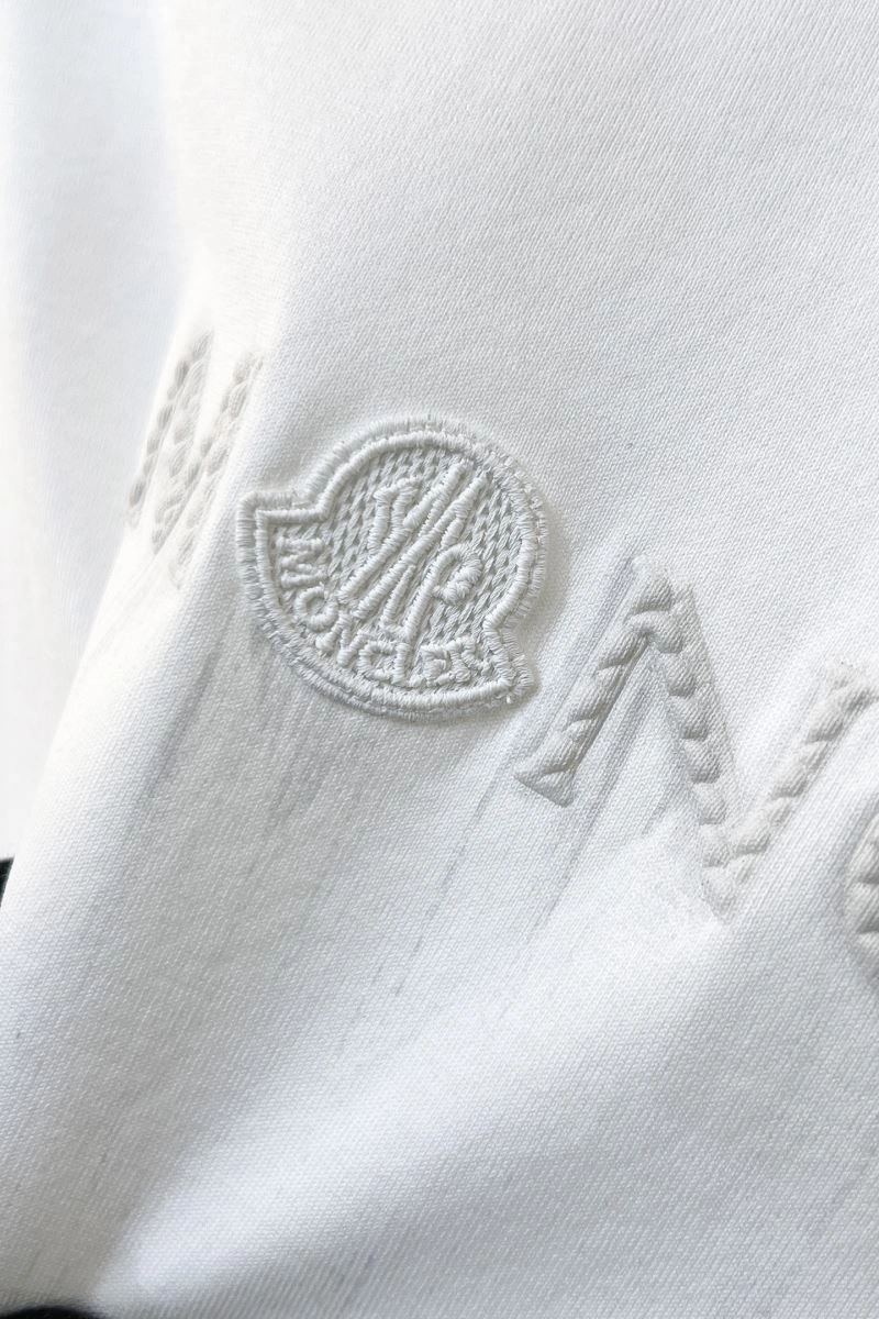 Moncler T-Shirts Youthful 141389