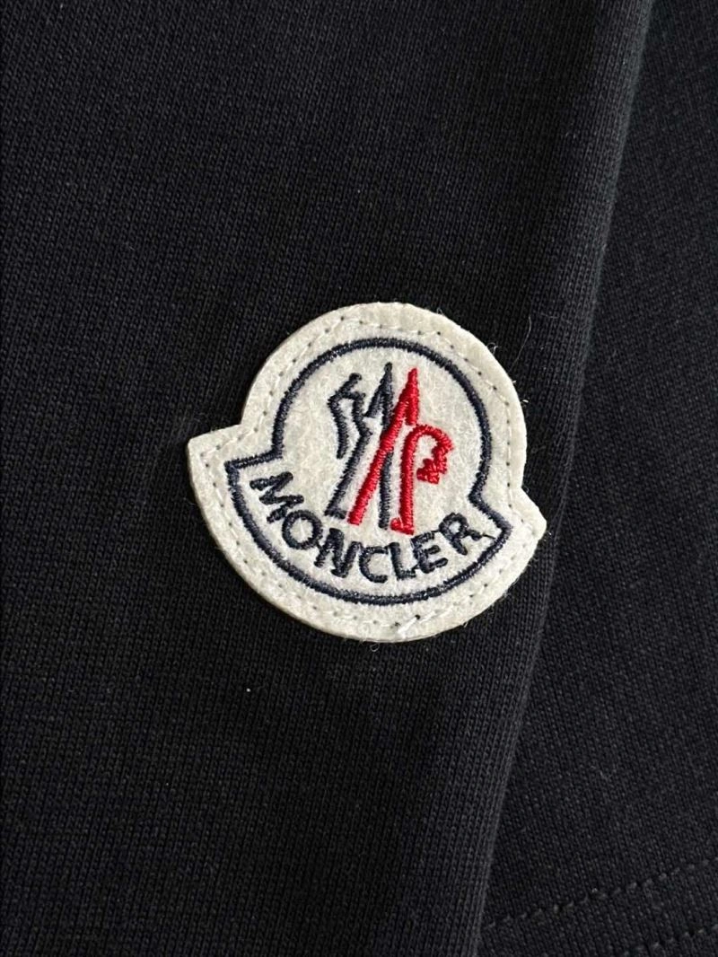 Moncler T-Shirts Breathable 141383