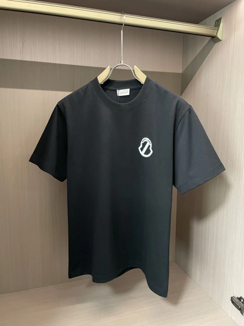 Seasonal Moncler T-Shirts 141384