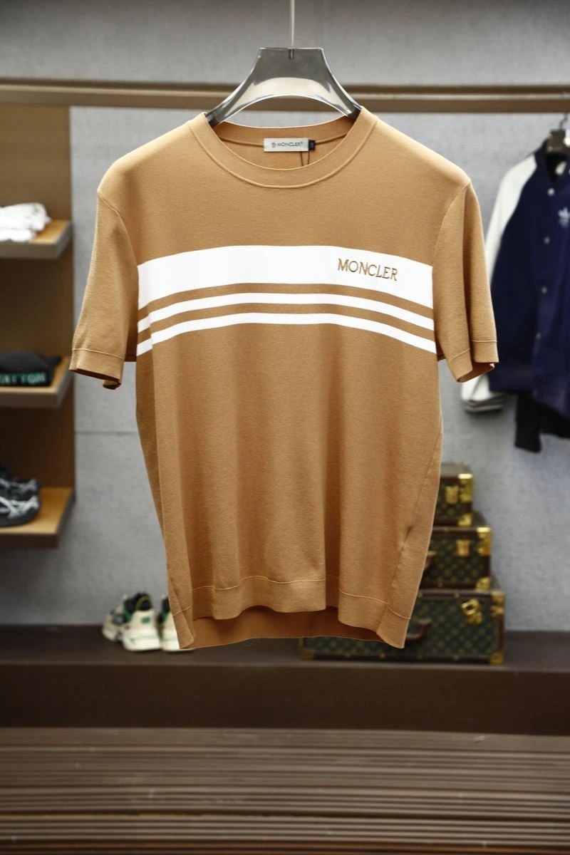 Stretchable Moncler T-Shirts 141358