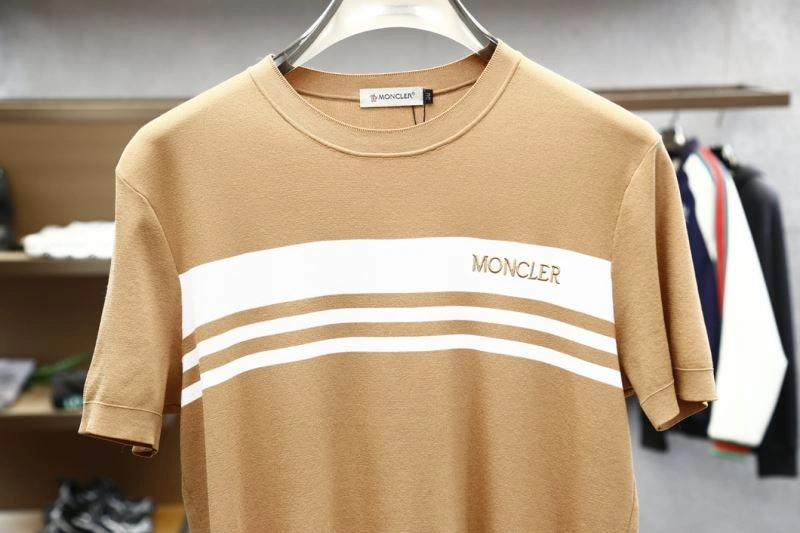 Stretchable Moncler T-Shirts 141358