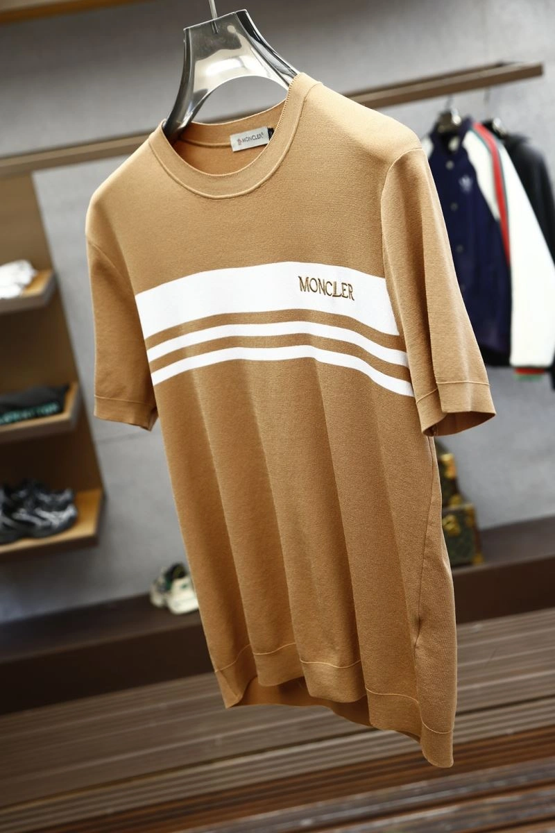 Stretchable Moncler T-Shirts 141358