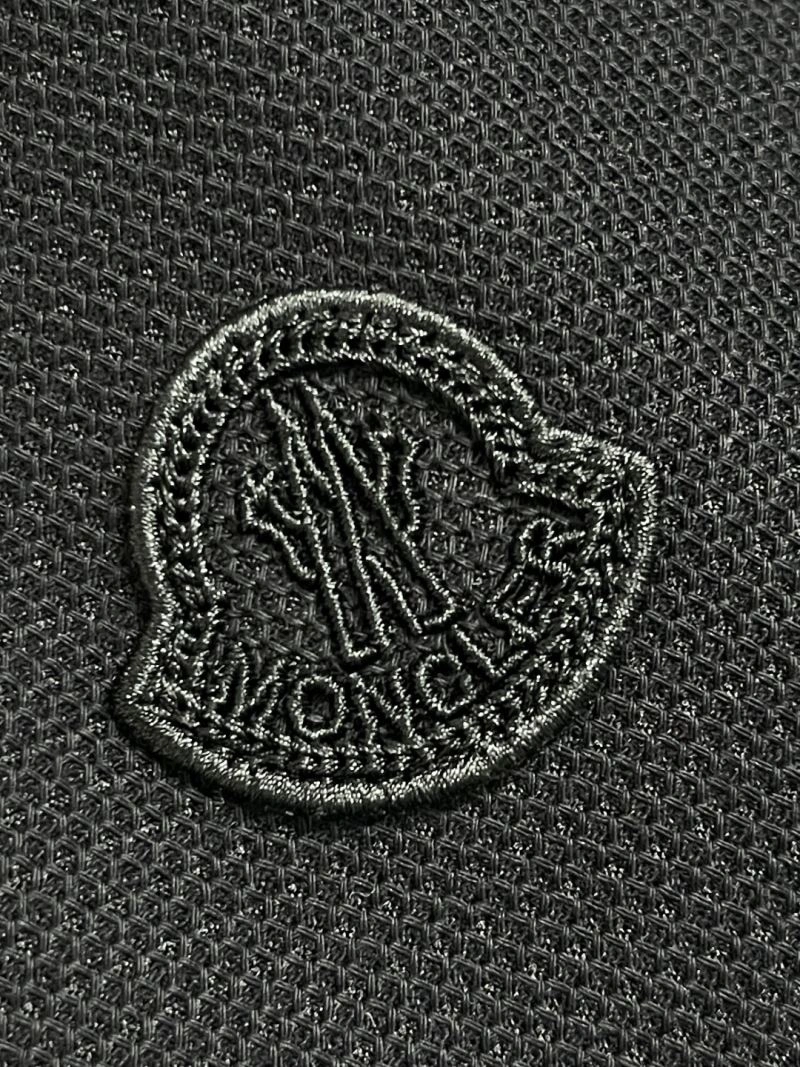 Moncler T-Shirts Elegant 141354