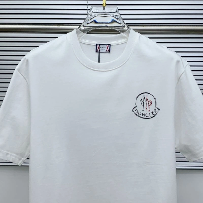 Moncler T-Shirts Breathable 141361