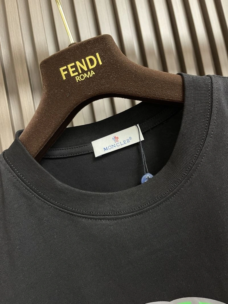 Elegant Moncler T-Shirts 141356
