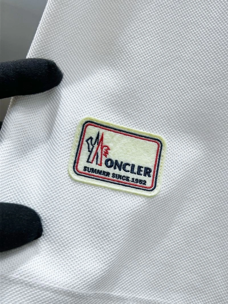 Moncler T-Shirts SunProtective 141353