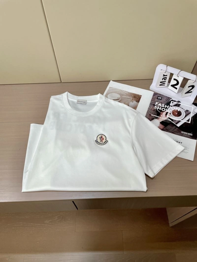 Moncler T-Shirts Casual 141348