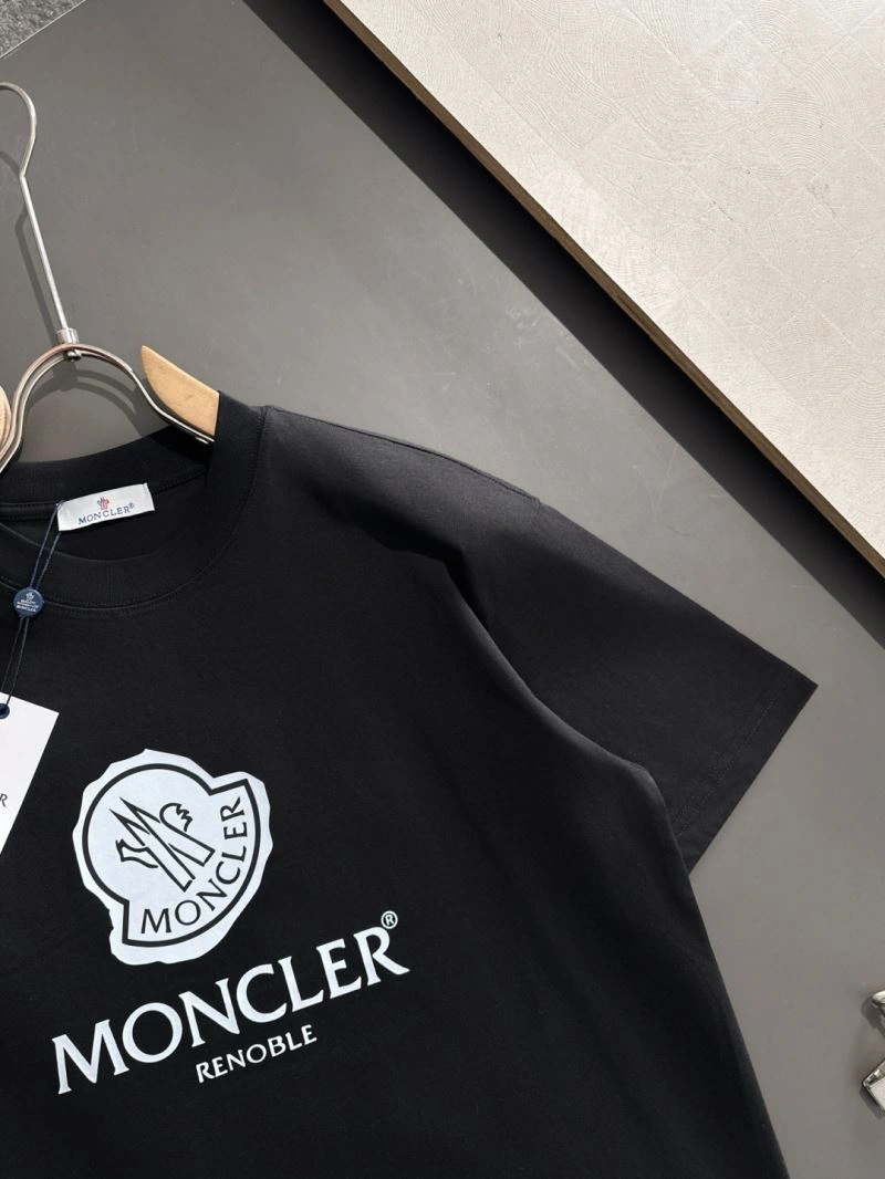 Moncler T-Shirts Premium 141344