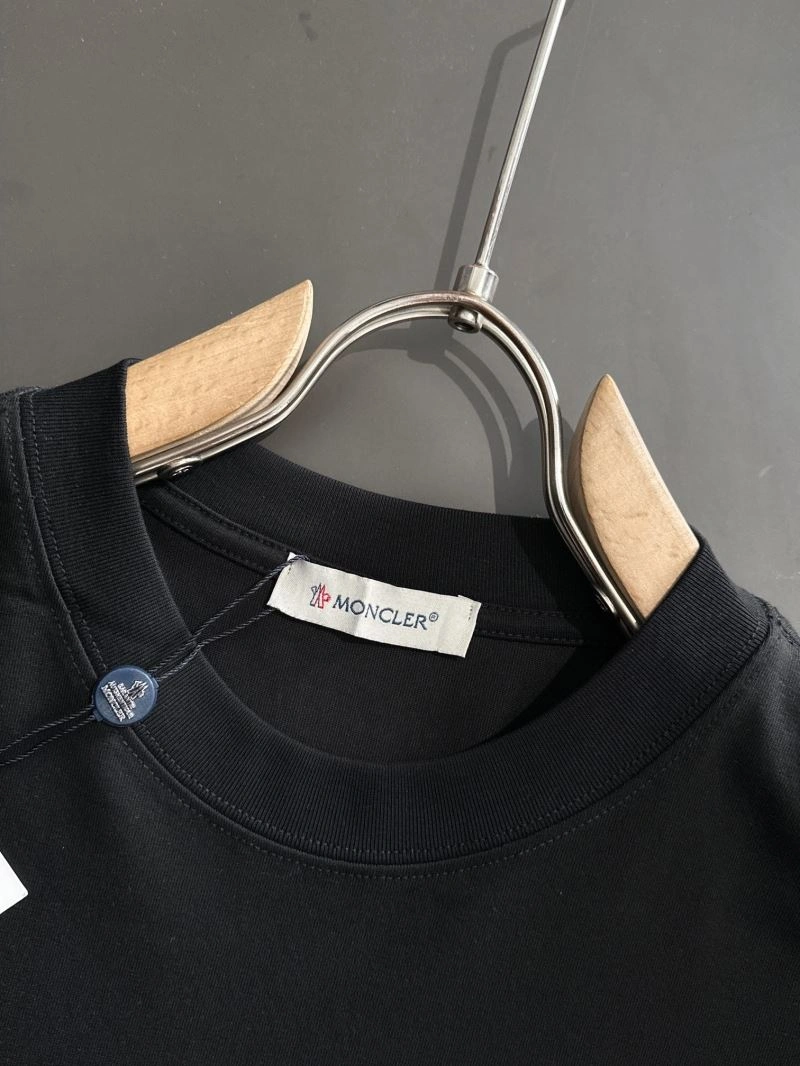 Moncler T-Shirts Unique 141346