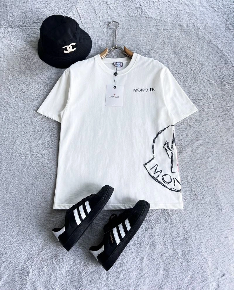 Moncler T-Shirts Fashionable 141375
