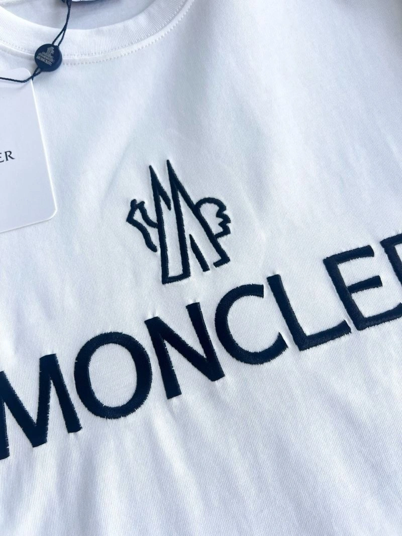 Moncler T-Shirts NewStyle 141340