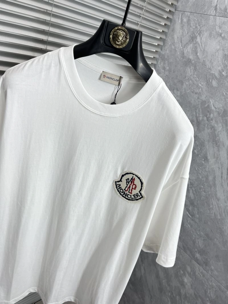 Moncler T-Shirts ComfortFit 141331