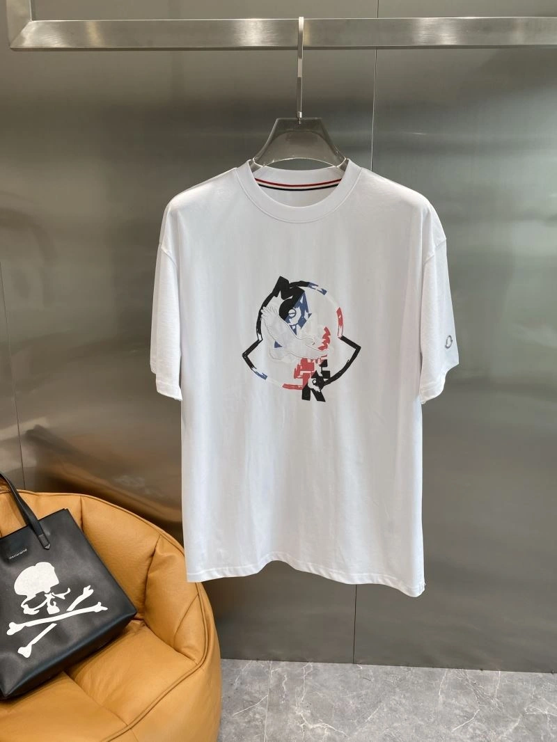 Snug Moncler T-Shirts 141324