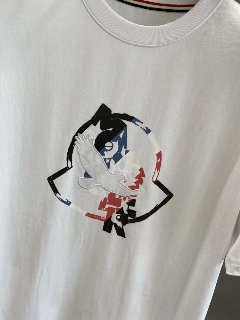Snug Moncler T-Shirts 141324